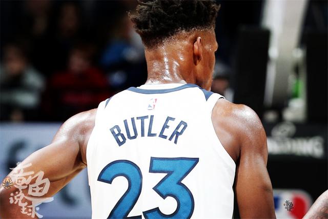 外媒盘点金球奖前30最佳阵容 维哈姆前锋马丁守门