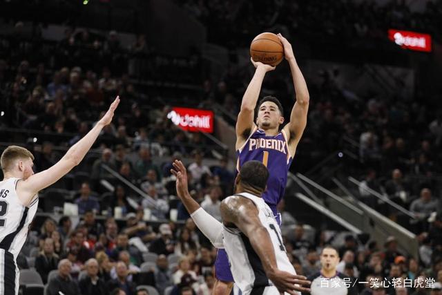 李梦入选WNBA最佳新秀阵容 职业生涯获新突破